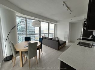 20 Bruyeres Mews #2610, Toronto, ON M5V 0G8