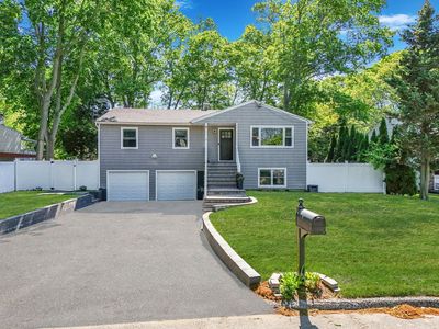 13 Friendly Road, Smithtown, NY, 11787