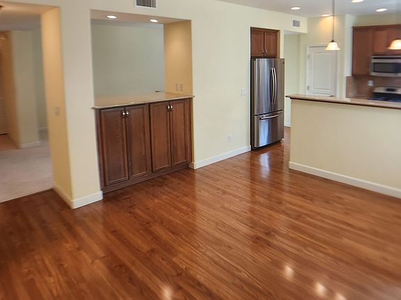 3rd image of 4860 Pescadero Dr