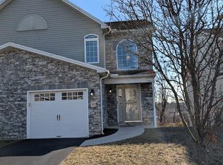 312 Briar Ridge Cir, Enola, PA 17025