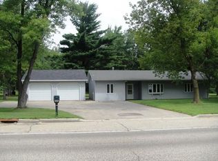 W6626 Lake Dr, Shawano, WI 54166