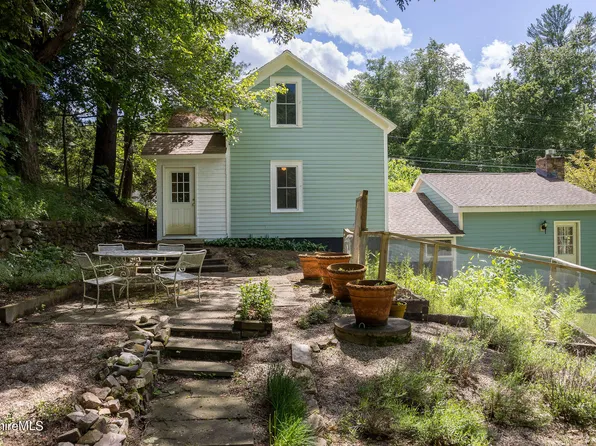 166 Berkshire School Rd, Sheffield, MA 01257