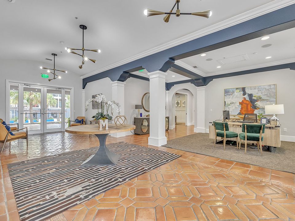 1st image of 7601 Gateway Blvd APT 0732