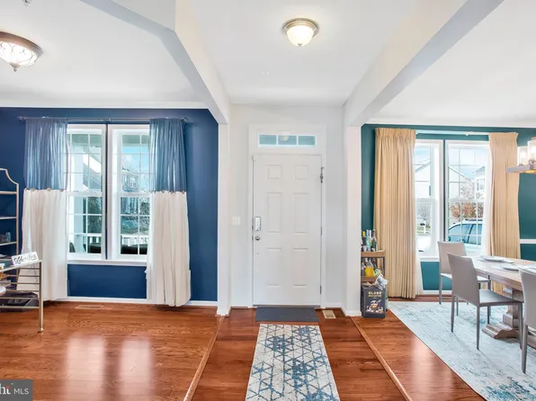 6844 Walkway Ct, Bryans Road, MD 20616