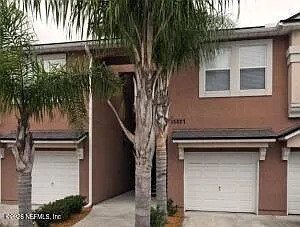 2 bed, 2.0 bath, 1079 sqft, $1,700 — Photo 1