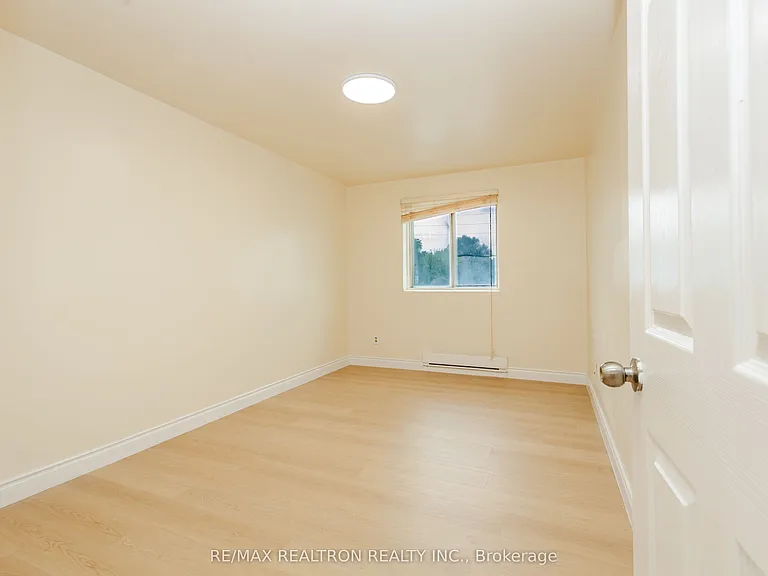 975 Albion Rd #975A — Photo 20
