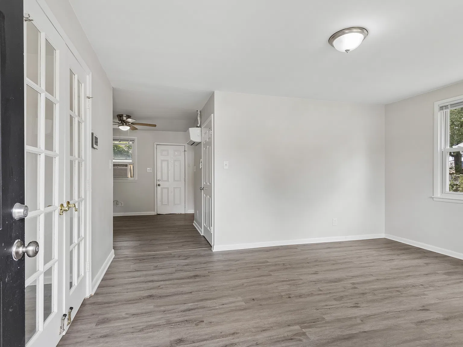 3 bed, 1014 sqft, $1,750 — Photo 4