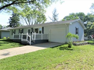 1606 N 15th St, Beatrice, NE 68310