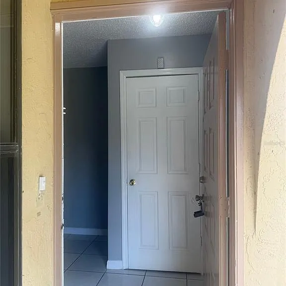 627 Bittern Ct #B — Photo 3