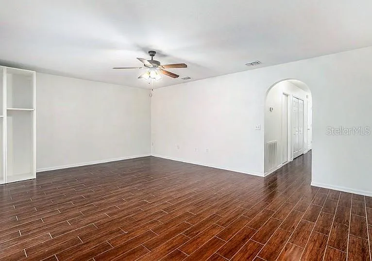 9836 Ashburn Lake Dr — Photo 5
