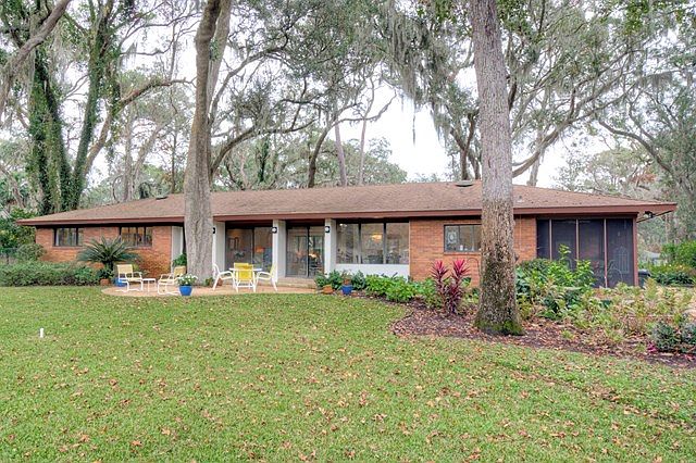 1st image of 212 Dunbarton Dr