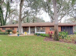 212 Dunbarton Dr, Saint Simons Island, GA 31522