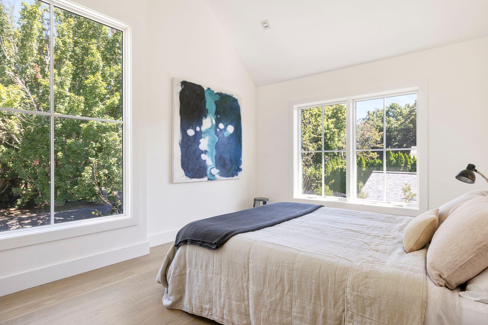 Serene Guest Bedroom