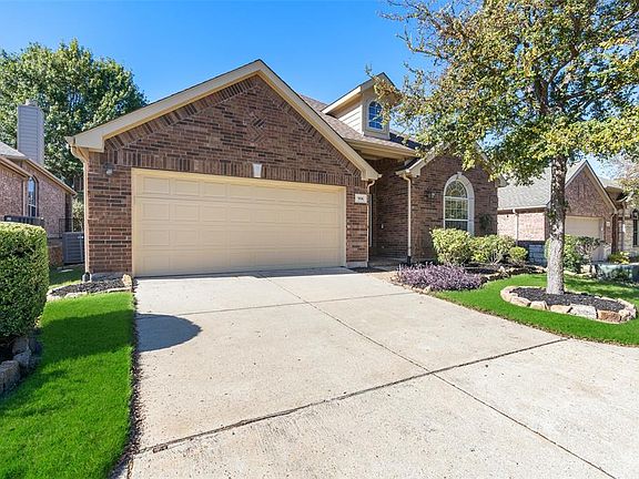 3rd image of 906 Grand Cypress Ln