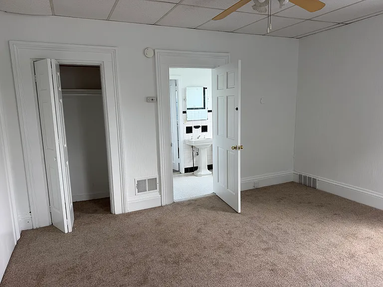 162 W Front St #7 — Photo 6