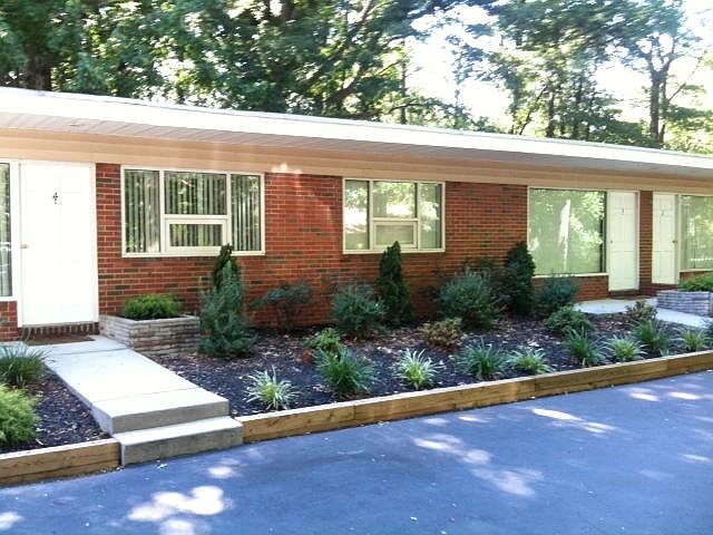 *WEEKLY RENTAL*