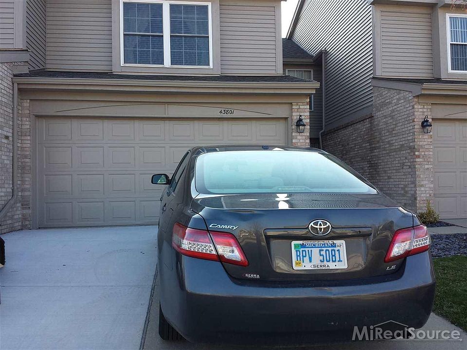1st image of 43801 Stoney Ln