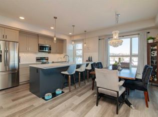40 S Carrington Plz NW #103, Calgary, AB T3P1Y3