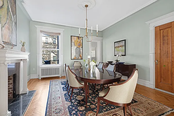 Sold by Compass | media 7