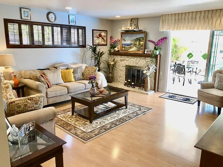 10642 Henderson Ave — Photo 9