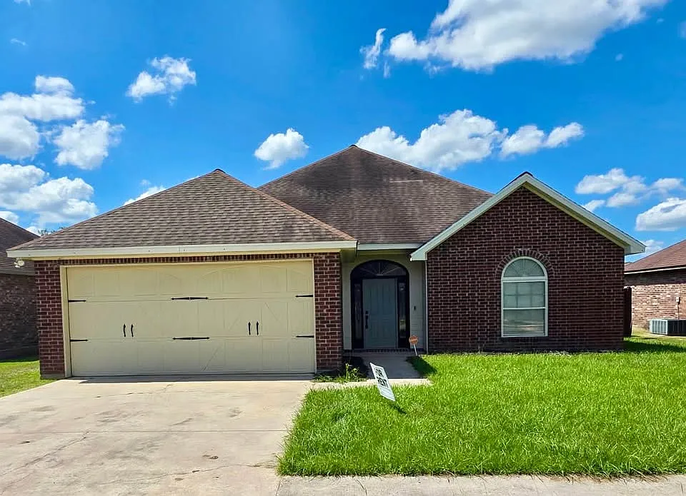 3 bed, 1976 sqft, $2,050 — Photo 1