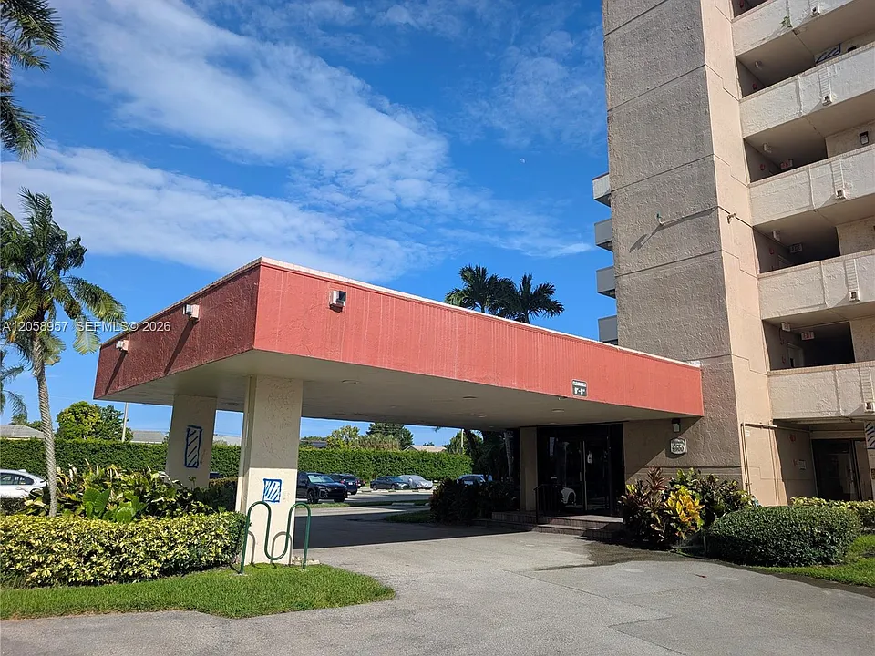 8900 Washington Blvd #505