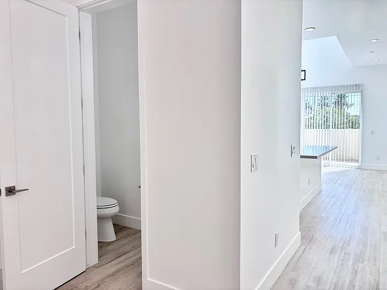 4020 N 12th St #4 — Photo 30