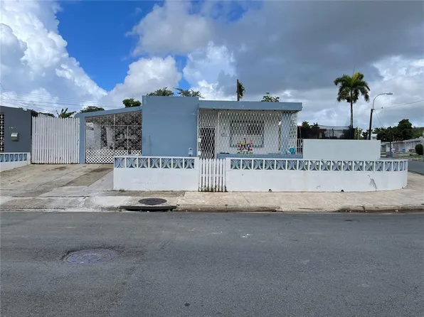 Josefina Street Villa Rica Am #20, Bayamon, PR 00959