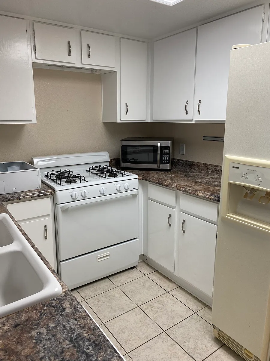 Building Photo - 3771 Desert Marina Dr #92