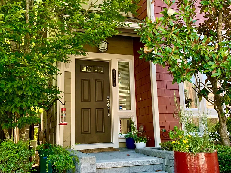 6522B 24th Ave NE — Photo 2