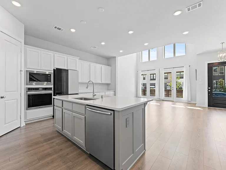 16514 Lake Austin St — Photo 12
