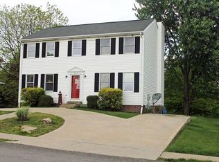 355 Birch St, Imperial, PA 15126