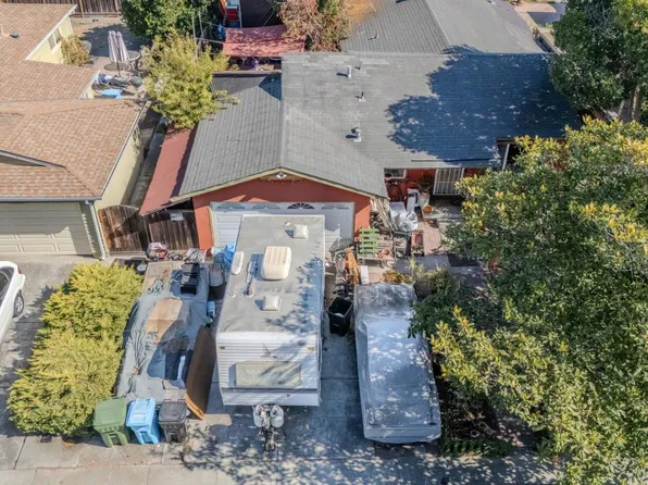 2121 Francis Ave, Santa Clara, CA 95051
