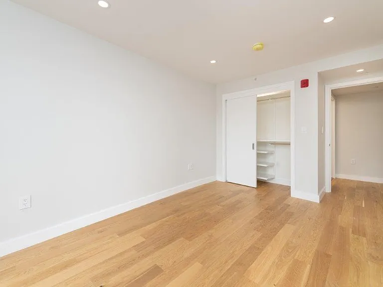 22 Fleet St — Photo 9