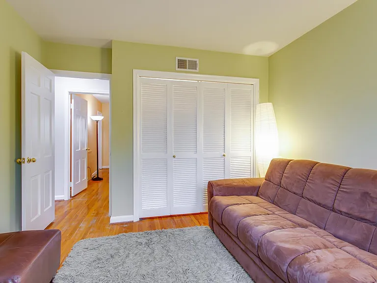 6063 Hardwick Pl — Photo 29