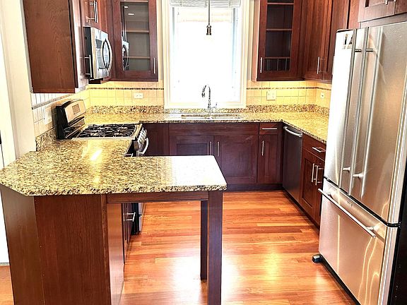 5th image of 4750 N Hermitage Ave APT 1