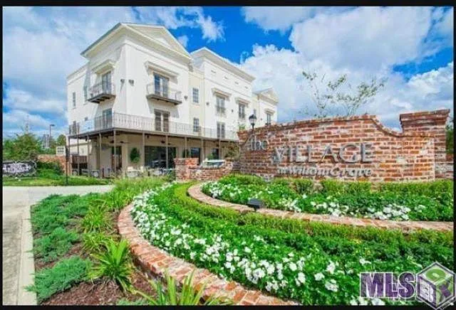 8211 Village Plaza Ct #3B — Photo 1