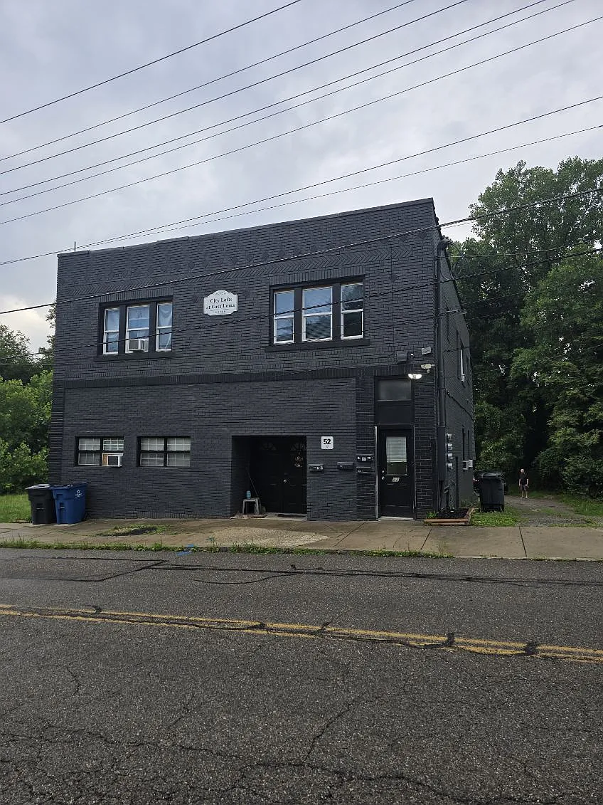 2 bed, $850 — Photo 1