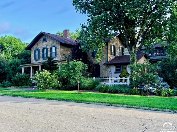 646 Louisiana St, Lawrence, KS 66044