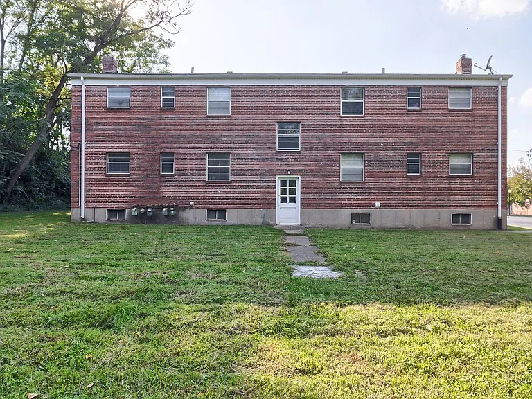 (483) 5830-44 Bermuda Rd — Photo 13