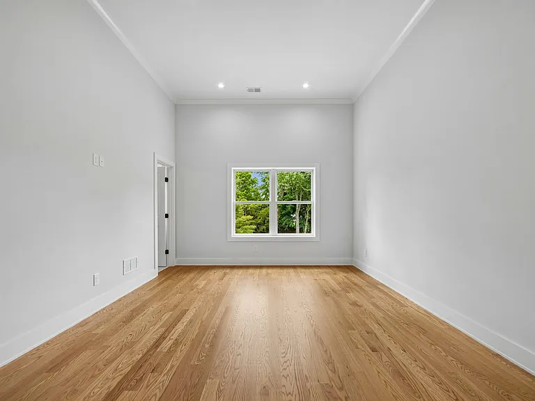 22 Willow St #A — Photo 23