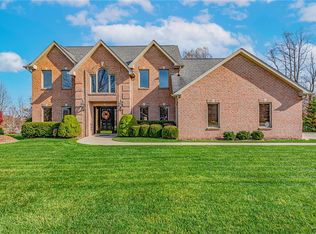 2389 Lindale Ct, North Huntingdon, PA