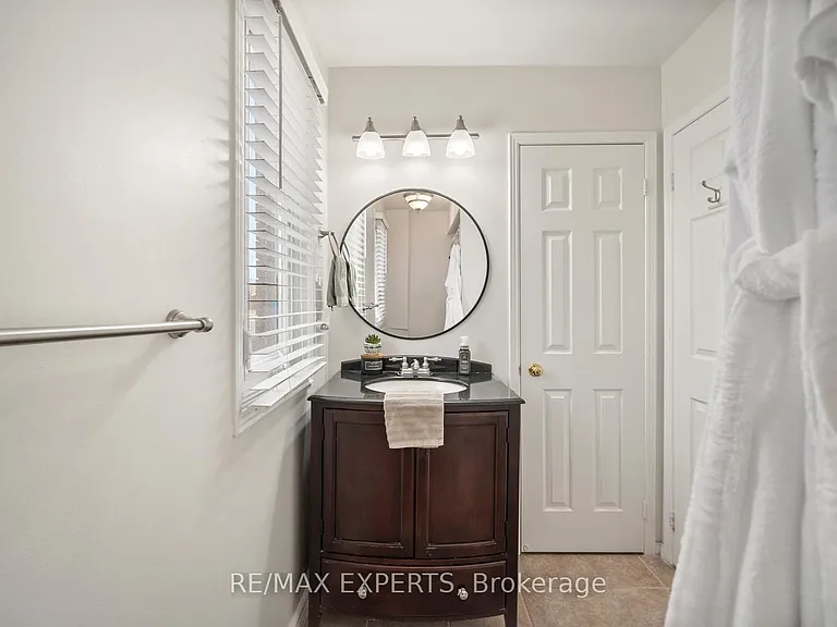 11 Penton Dr — Photo 15