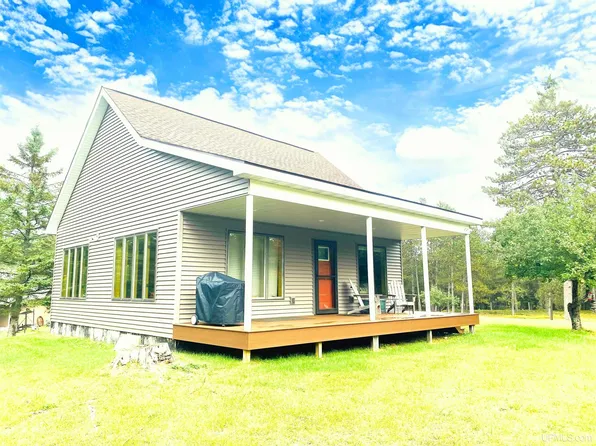 11078 V.5 Ln, Rapid River, MI 49878