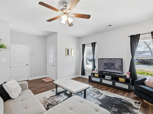 5179 Charlene St, Fort Worth, TX 76105