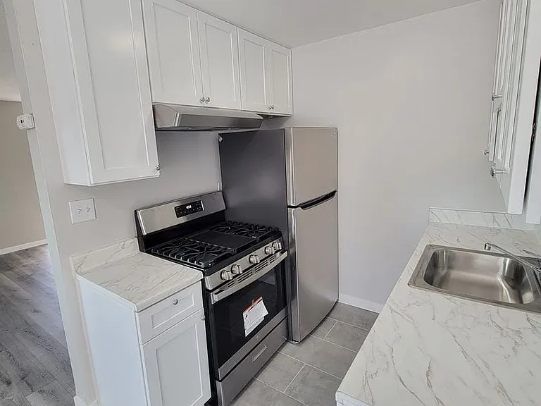 3050 Fruitvale Ave — Photo 11