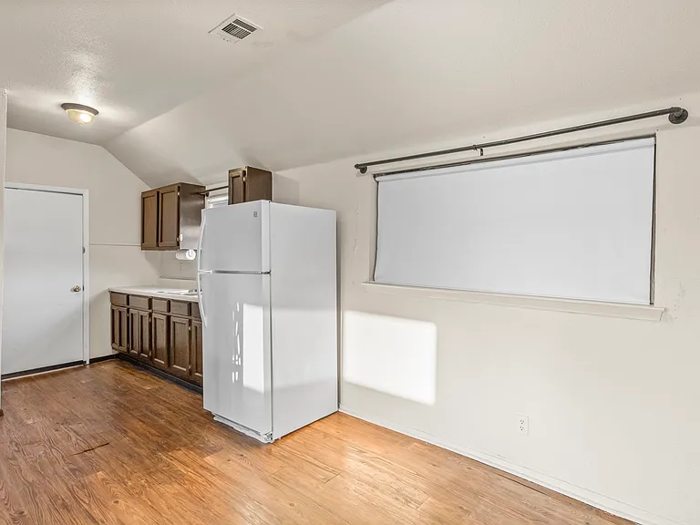 1701 S Duncanville Rd — Photo 18