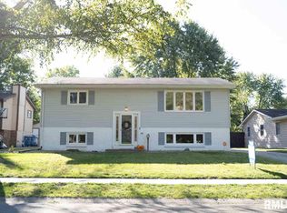 208 Saxon Dr, Springfield, IL 62704