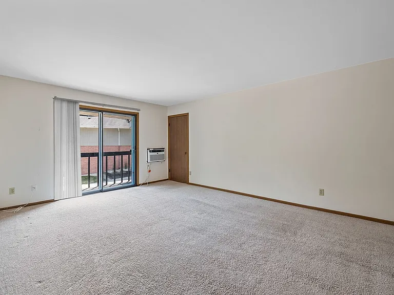 N83W13690 Fond Du Lac Ave #5 — Photo 19