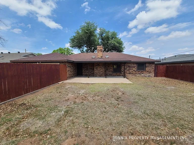 4005 Saint Andrews Dr — Photo 34